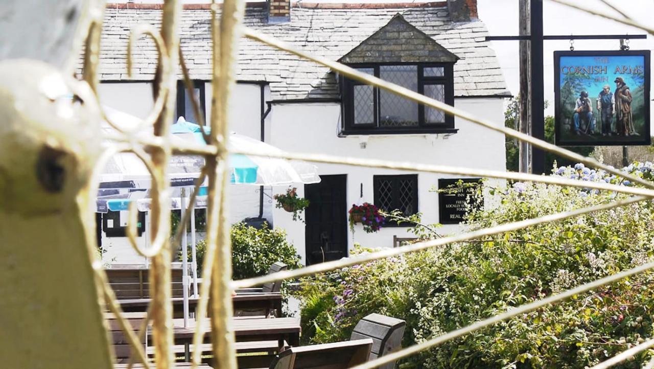 Cornish Arms Inn Port Isaac 2 Miles Pendoggett Exterior photo