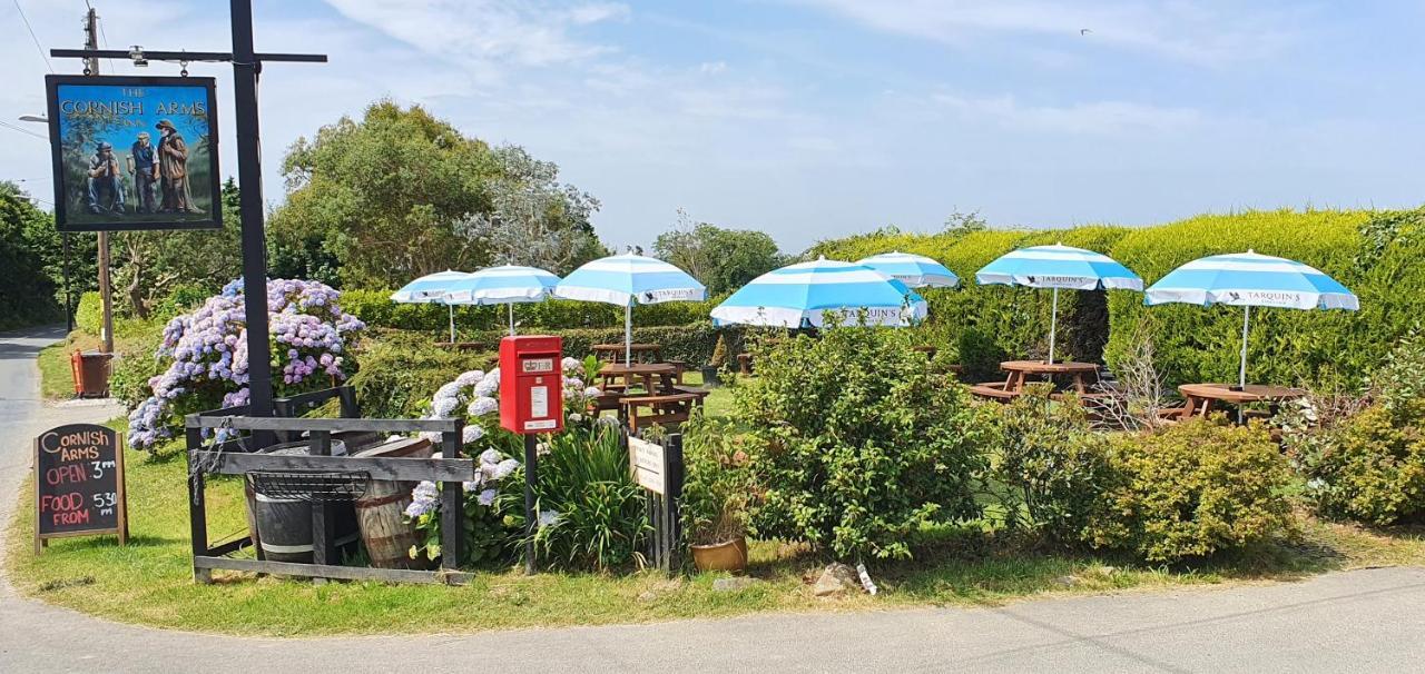 Cornish Arms Inn Port Isaac 2 Miles Pendoggett Exterior photo