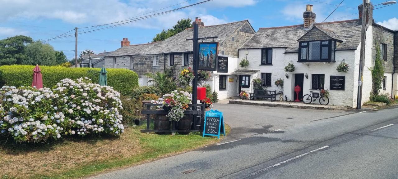 Cornish Arms Inn Port Isaac 2 Miles Pendoggett Exterior photo